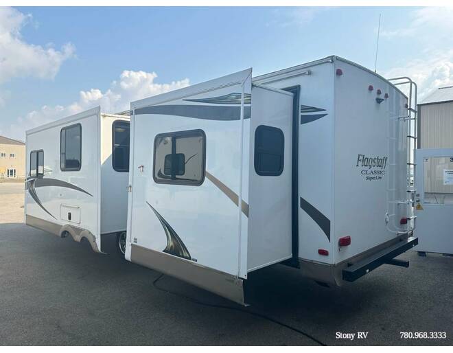 2015 Flagstaff Classic Super Lite 831BHWSS Travel Trailer at Stony RV Sales, Service AND cONSIGNMENT. STOCK# C126 Photo 2