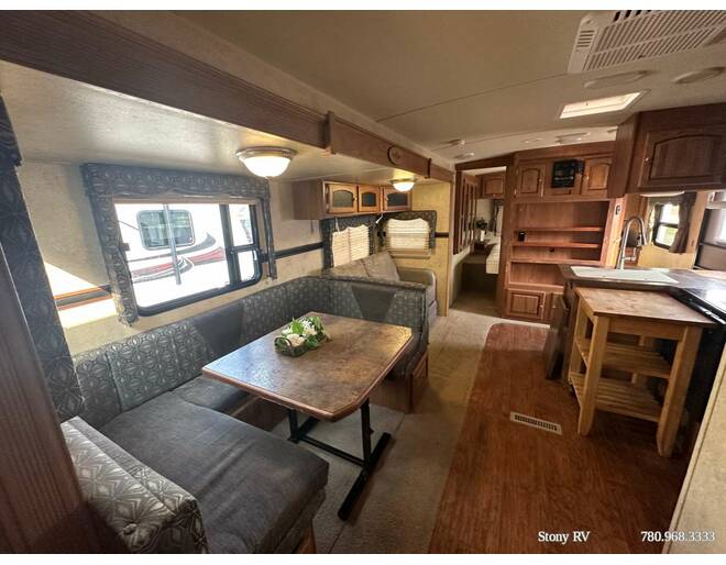 2015 Flagstaff Classic Super Lite 831BHWSS Travel Trailer at Stony RV Sales, Service AND cONSIGNMENT. STOCK# C126 Photo 9