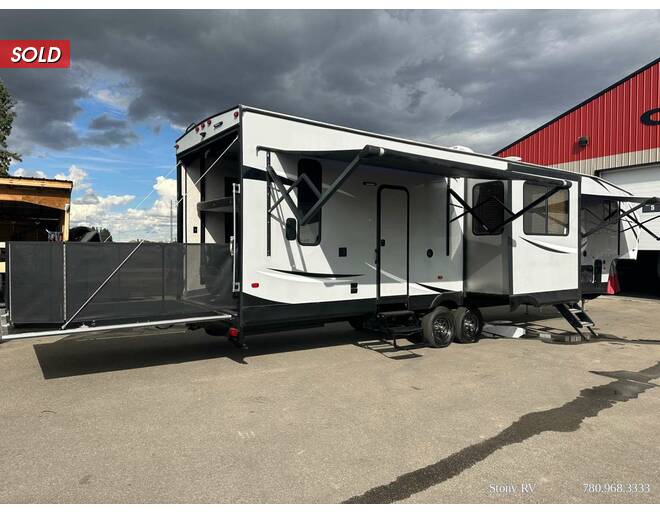 2019 Cherokee Wolf Pack Toy Hauler 325Pack13 Fifth Wheel at Stony RV Sales and Service STOCK# 219 Photo 3