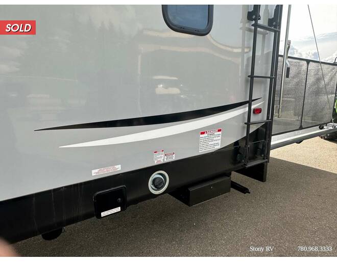 2019 Cherokee Wolf Pack Toy Hauler 325Pack13 Fifth Wheel at Stony RV Sales and Service STOCK# 219 Photo 31