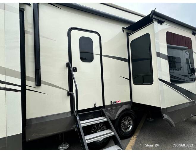 2018 Jayco North Point 381FLWS Fifth Wheel at Stony RV Sales, Service and Consignment STOCK# 1031 Photo 6