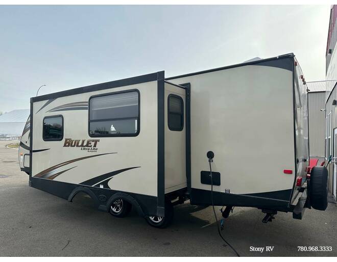 2015 Keystone Bullet Ultra Lite 251RBS Travel Trailer at Stony RV Sales, Service and Consignment STOCK# S130 Photo 4