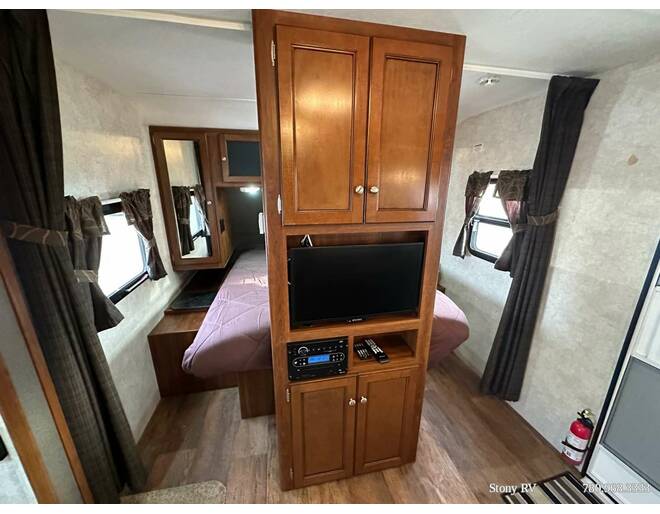 2015 Keystone Bullet Ultra Lite 251RBS Travel Trailer at Stony RV Sales, Service and Consignment STOCK# S130 Photo 12