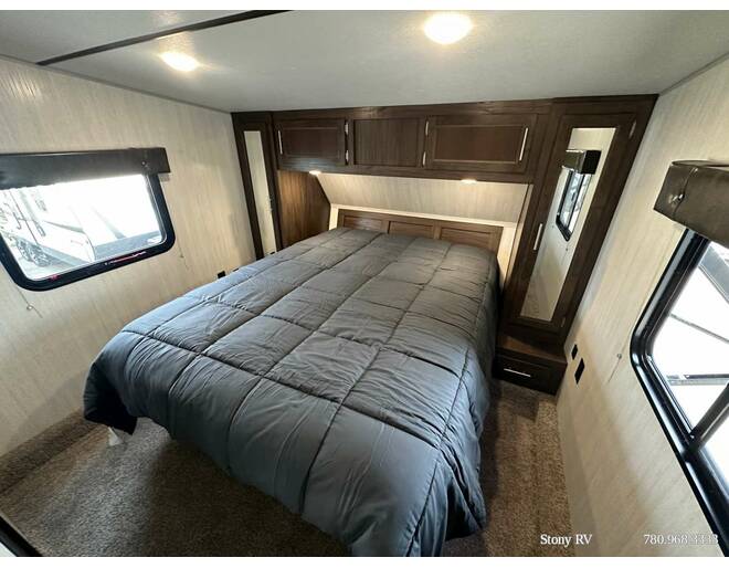 2019 Cherokee Wolf Pack Toy Hauler 325Pack13 Fifth Wheel at Stony RV Sales, Service and Consignment STOCK# 1056 Photo 9