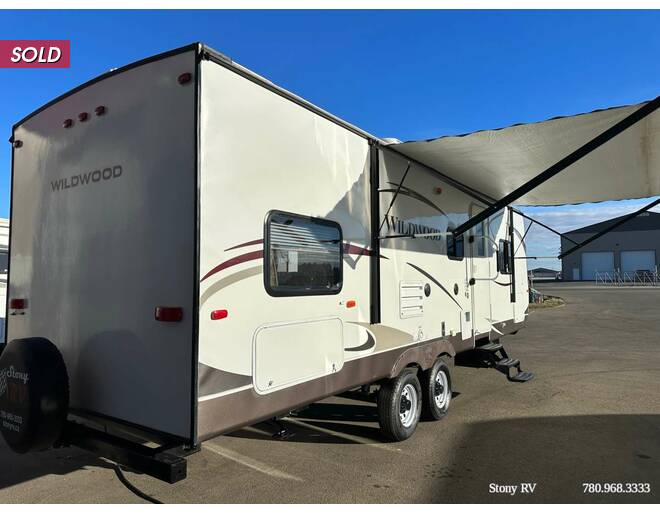 2014 Wildwood 27DBUD Travel Trailer at Stony RV Sales and Service STOCK# 1063 Photo 5