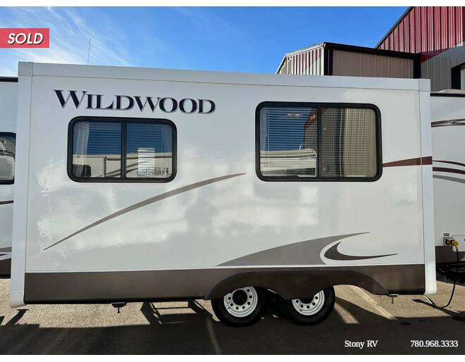 2014 Wildwood 27DBUD Travel Trailer at Stony RV Sales, Service and Consignment STOCK# 1063 Photo 7