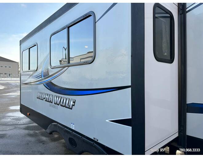 2019 Cherokee Alpha Wolf 26DBHL Travel Trailer at Stony RV Sales, Service and Consignment STOCK# 1072 Photo 24