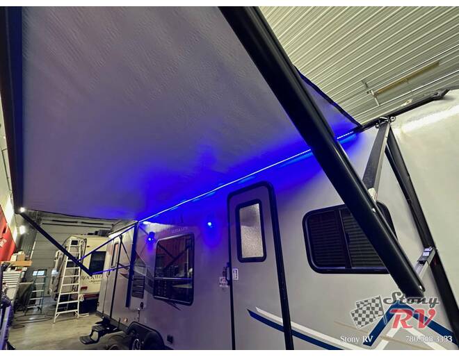 2018 Coachmen Apex Ultra Lite 28LE Travel Trailer at Stony RV Sales, Service and Consignment STOCK# 1074 Photo 20