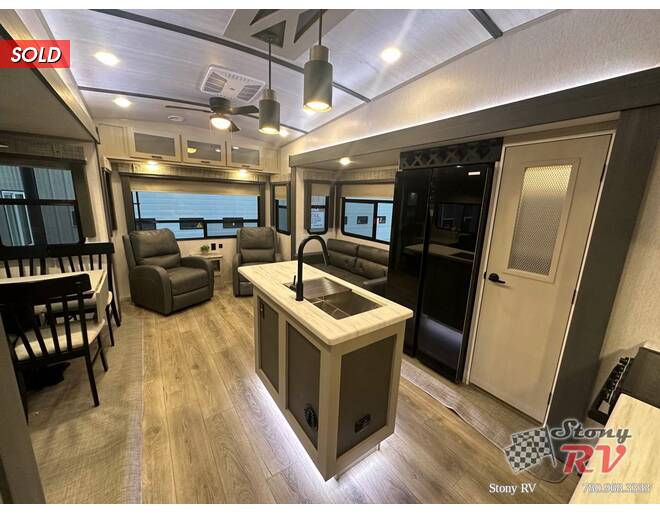 2023 Wildwood Heritage Glen 286RL Fifth Wheel at Stony RV Sales, Service AND cONSIGNMENT. STOCK# 1075 Photo 10