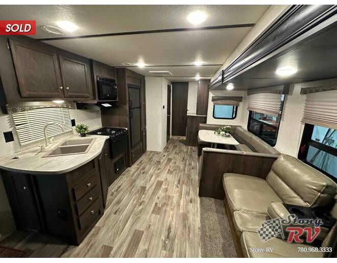 2018 Starcraft Autumn Ridge Outfitter 31BHU Travel Trailer at Stony RV Sales and Service STOCK# 1089 Photo 12