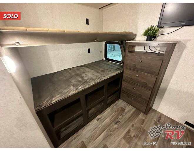 2018 Starcraft Autumn Ridge Outfitter 31BHU Travel Trailer at Stony RV Sales and Service STOCK# 1089 Photo 20