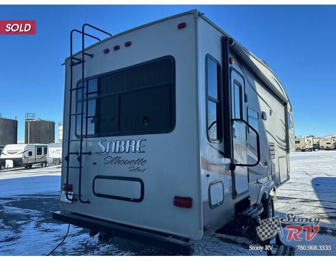 2015 Palomino Sabre Silhoutte 250RLUD Fifth Wheel at Stony RV Sales and Service STOCK# C146 Photo 5