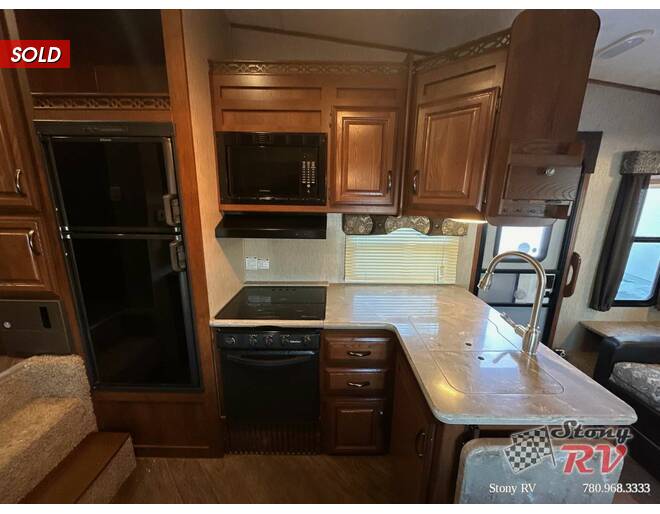 2015 Palomino Sabre Silhoutte 250RLUD Fifth Wheel at Stony RV Sales and Service STOCK# C146 Photo 12