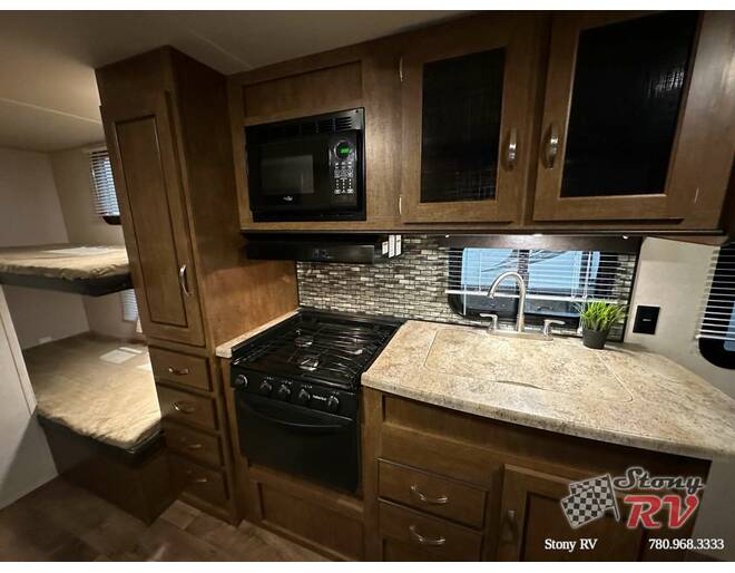 2017 Salem Cruise Lite 201BHXL Travel Trailer at Stony RV Sales, Service and Consignment STOCK# 1093 Photo 12
