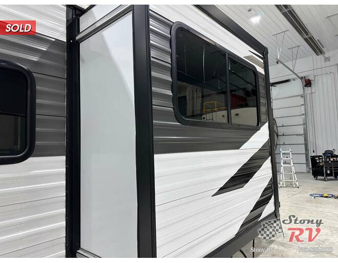 2022 Open Range Conventional 180BHS Travel Trailer at Stony RV Sales and Service STOCK# 1100 Photo 8