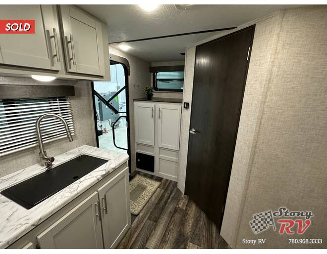 2020 Keystone Bullet West 221RBSWE Travel Trailer at Stony RV Sales, Service and Consignment STOCK# 1103 Photo 17