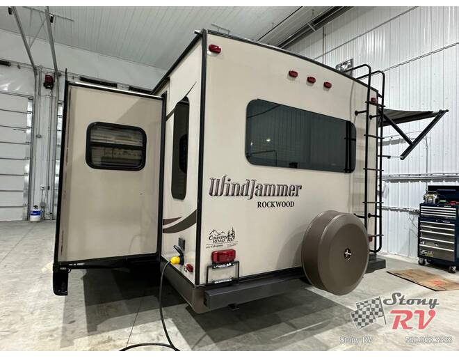 2014 Rockwood WindJammer 3025W Travel Trailer at Stony RV Sales and Service STOCK# C148 Photo 5