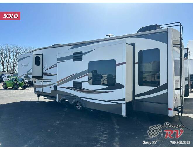 2014 Cardinal 3030RS Fifth Wheel at Stony RV Sales, Service and Consignment STOCK# C150 Photo 4