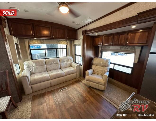 2014 Cardinal 3030RS Fifth Wheel at Stony RV Sales, Service and Consignment STOCK# C150 Photo 17