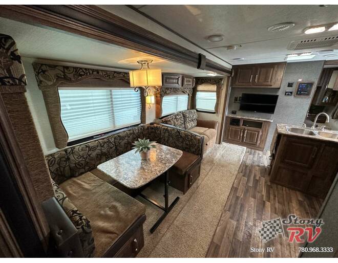 2015 Keystone Cougar Half-Ton West 29RBKWE Travel Trailer at Stony RV Sales, Service and Consignment STOCK# 1120 Photo 11