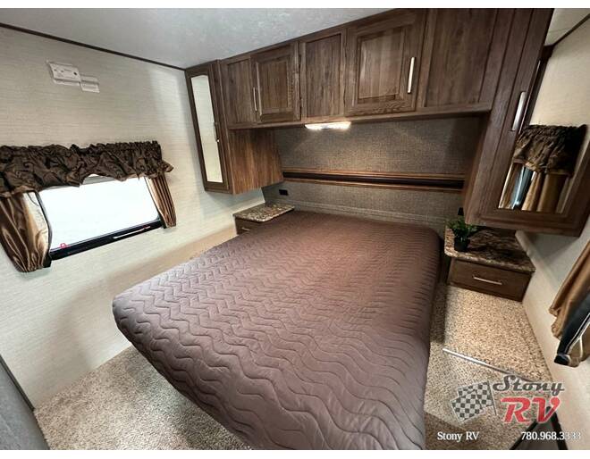 2015 Keystone Cougar Half-Ton West 29RBKWE Travel Trailer at Stony RV Sales, Service and Consignment STOCK# 1120 Photo 21