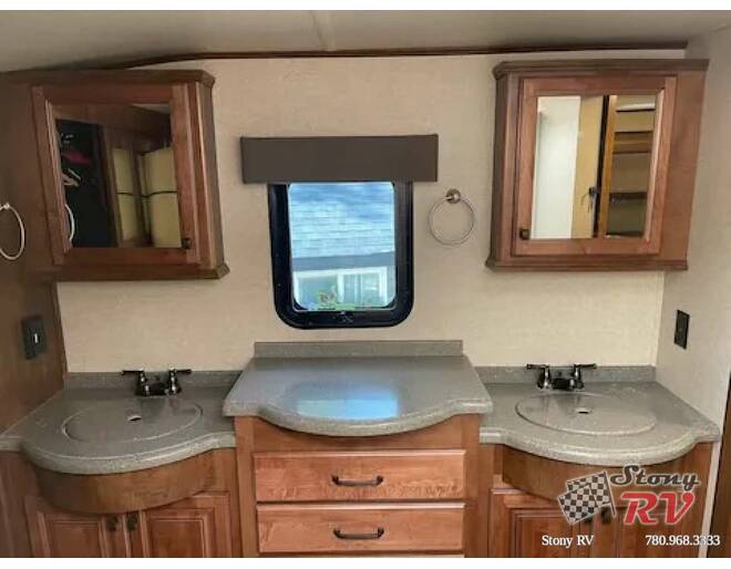 2017 Heartland Big Country 3950FB Fifth Wheel at Stony RV Sales, Service and Consignment STOCK# C153 Photo 7