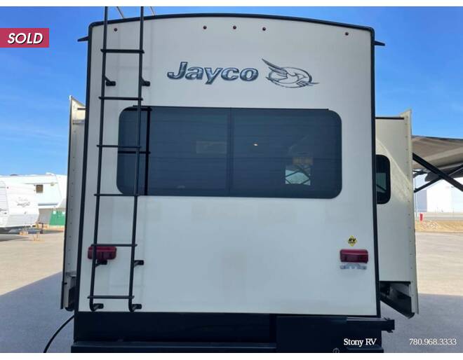 2016 Jayco North Point 377RLBH Fifth Wheel at Stony RV Sales and Service STOCK# 773 Photo 6