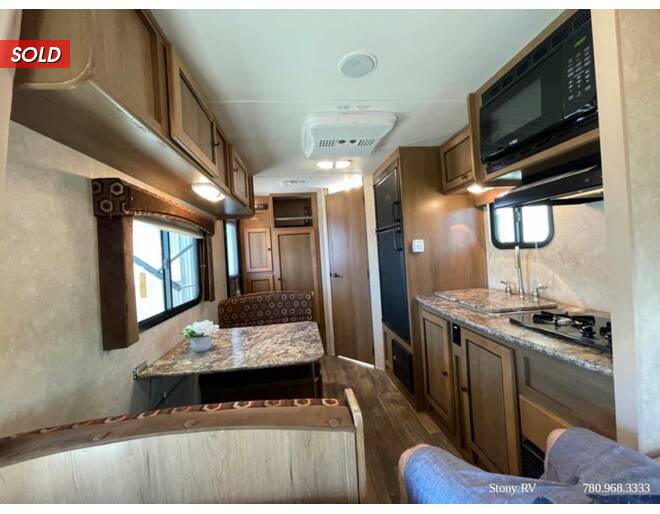2014 Cruiser RV Shadow Cruiser 185FBR Travel Trailer at Stony RV Sales and Service STOCK# 786 Photo 18