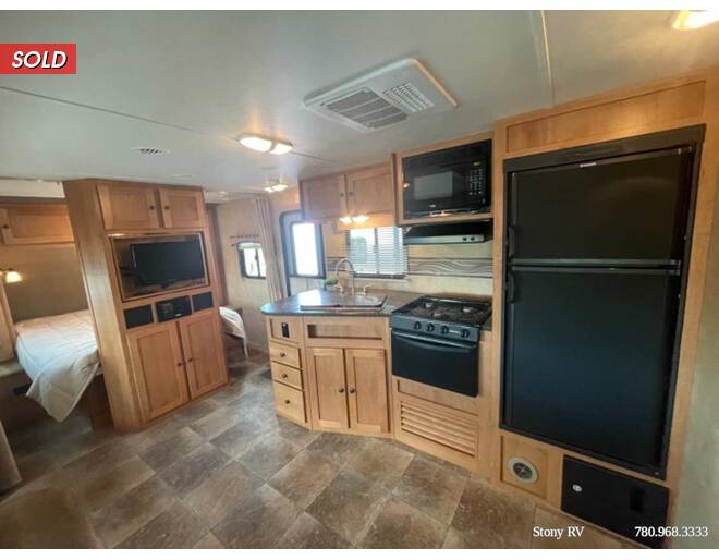 2013 Cruiser RV Shadow Cruiser 280QBS Travel Trailer at Stony RV Sales, Service and Consignment STOCK# 169 Photo 10
