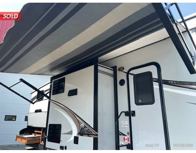 2014 Crossroads Maple Country 28BH Fifth Wheel at Stony RV Sales and Service STOCK# S59 Photo 19