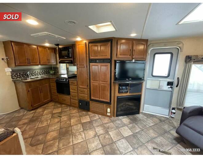 2013 Outdoors RV Wind River 280RLS Travel Trailer at Stony RV Sales and Service STOCK# 796 Photo 7