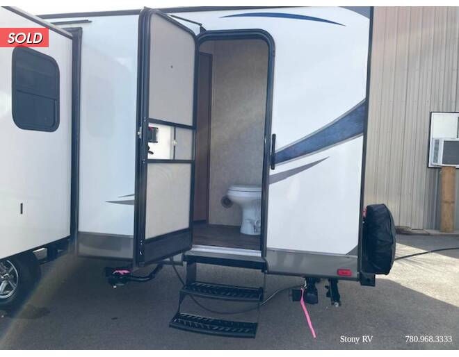2016 Cruiser RV Shadow Cruiser 282BHS Travel Trailer at Stony RV Sales, Service and Consignment STOCK# 810 Photo 20
