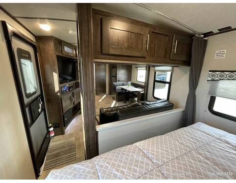 2020 Cruiser RV Radiance Ultra-Lite 26KB Travel Trailer at Stony RV Sales and Service STOCK# 837 Photo 14