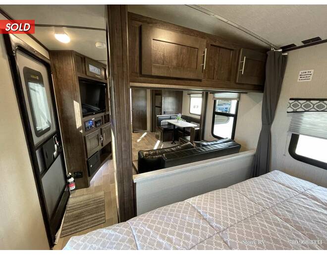 2020 Cruiser RV Radiance Ultra-Lite 26KB Travel Trailer at Stony RV Sales and Service STOCK# 837 Photo 14