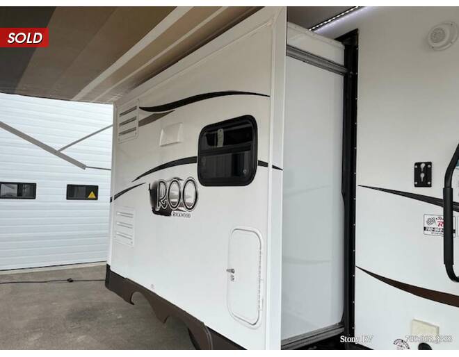 2014 Rockwood Roo 23IKSS Travel Trailer at Stony RV Sales and Service STOCK# 856 Photo 17