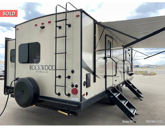 2019 Rockwood Ultra Lite 2608BSD Travel Trailer at Stony RV Sales, Service and Consignment STOCK# 868 Photo 4