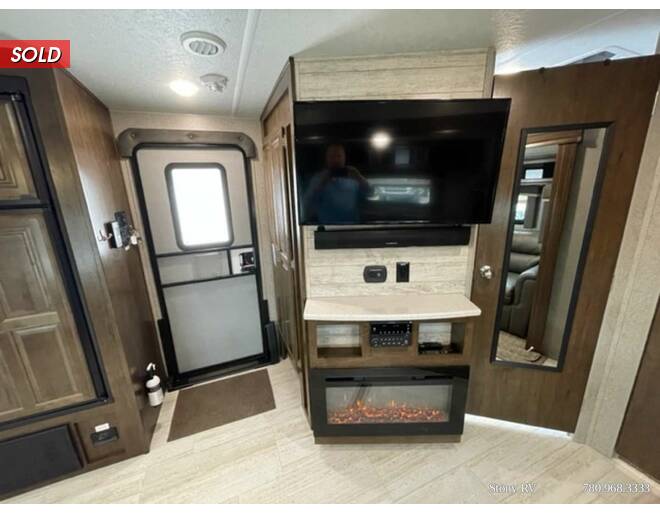 2019 Rockwood Ultra Lite 2608BSD Travel Trailer at Stony RV Sales and Service STOCK# 868 Photo 12