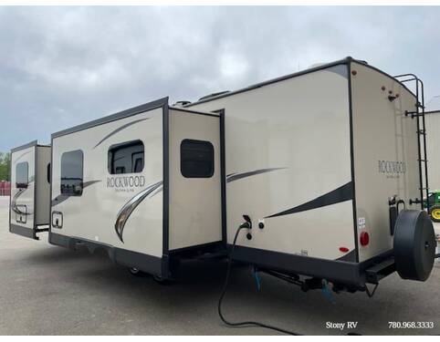 2019 Rockwood Ultra Lite 2912BS  at Stony RV Sales and Service STOCK# 861 Photo 3