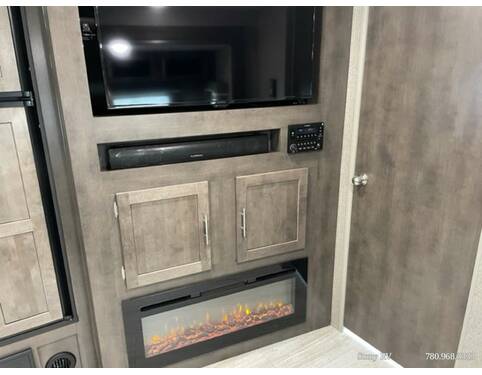 2019 Rockwood Ultra Lite 2912BS  at Stony RV Sales and Service STOCK# 861 Photo 11