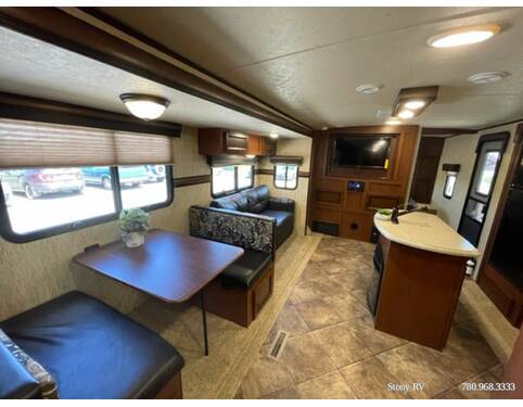 2015 Palomino SolAire Eclipse 307QBDSK  at Stony RV Sales and Service STOCK# S-78 Photo 11
