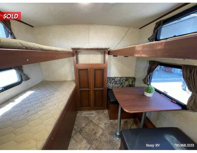 2015 Palomino SolAire Eclipse 307QBDSK Travel Trailer at Stony RV Sales and Service STOCK# S-78 Photo 13