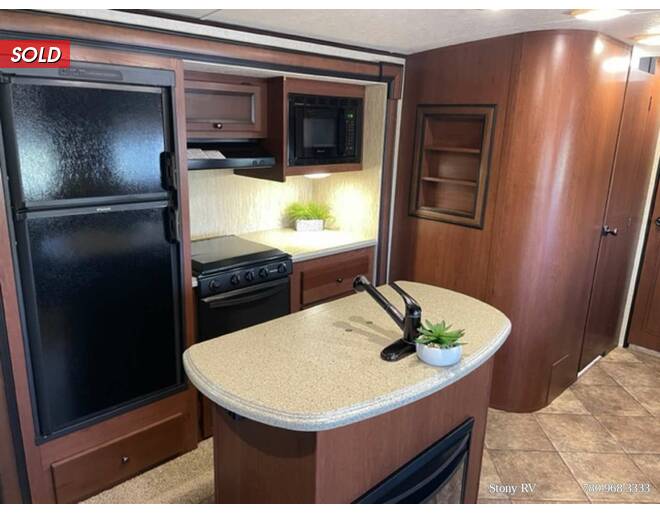 2015 Palomino SolAire Eclipse 307QBDSK Travel Trailer at Stony RV Sales and Service STOCK# S-78 Photo 15