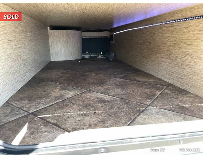 2015 Palomino SolAire Eclipse 307QBDSK Travel Trailer at Stony RV Sales and Service STOCK# S-78 Photo 18