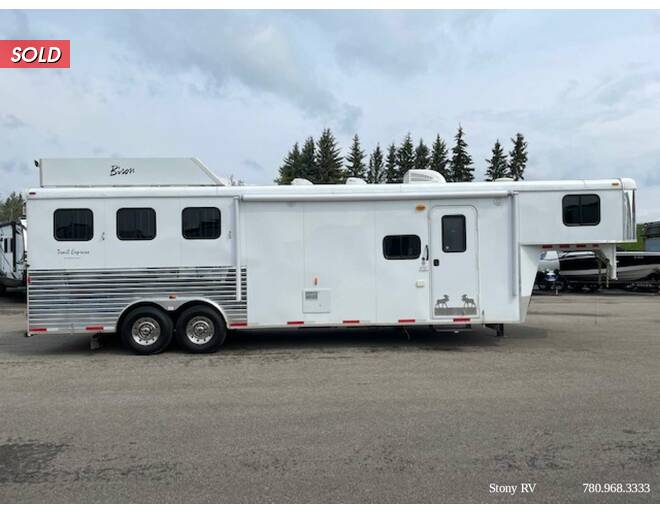 2014 Bison 3 Horse 8310TE Horse GN at Stony RV Sales and Service STOCK# 877 Photo 2