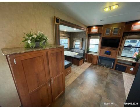 2014 Skyline Walkabout 28RE Fifth Wheel at Stony RV Sales and Service STOCK# 844 Photo 12