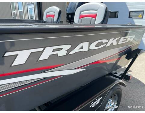 2016 Tracker Targa V18 Fish and Ski at Stony RV Sales and Service STOCK# 882 Photo 7