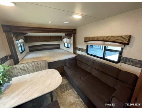 2015 Jayco Jay Feather Ultra Lite X213 Travel Trailer at Stony RV Sales and Service STOCK# 904 Photo 11