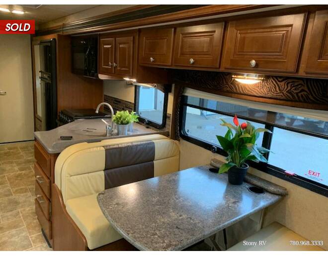 2014 Thor Outlaw 35SG Class C at Stony RV Sales and Service STOCK# 908 Photo 13