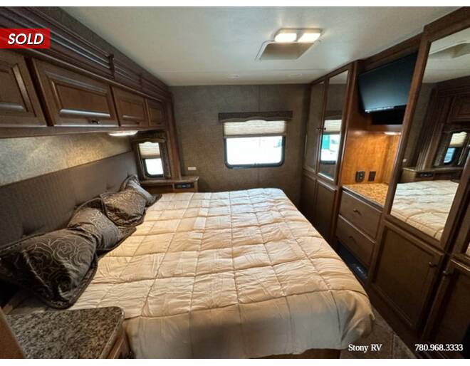 2014 Thor Windsport Ford 27K Class A at Stony RV Sales and Service STOCK# 922 Photo 19