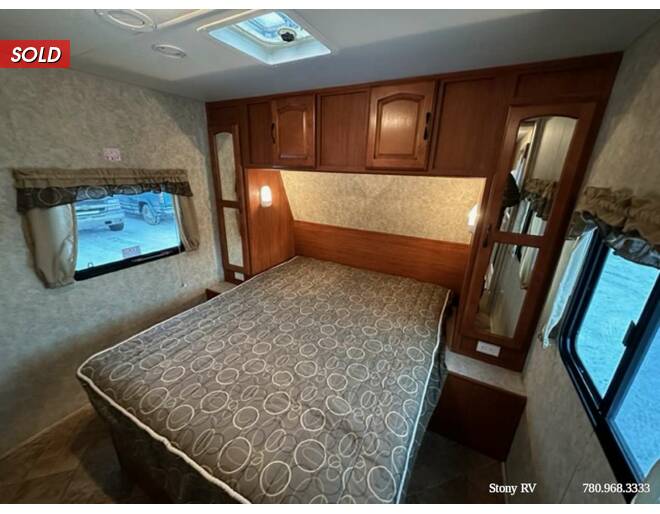 2011 Surveyor Sport 292 Travel Trailer at Stony RV Sales, Service and Consignment STOCK# 933 Photo 13
